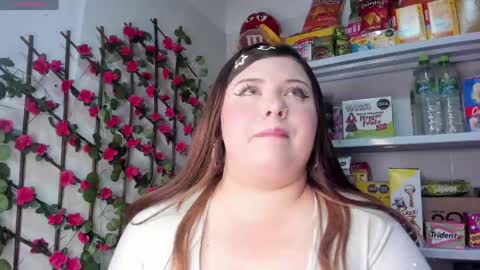 Snapshot of kitty__pinnk chatting on 05.21.26 KAROL online show from 05.21.26