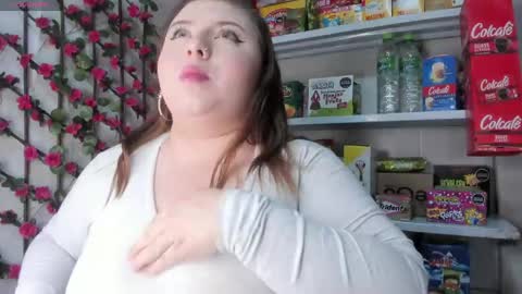 Snapshot of kitty__pinnk chatting on 05.27.26 KAROL online show from 05.27.26