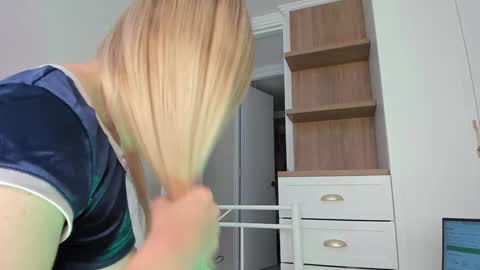 sophie online show from 03.10.26