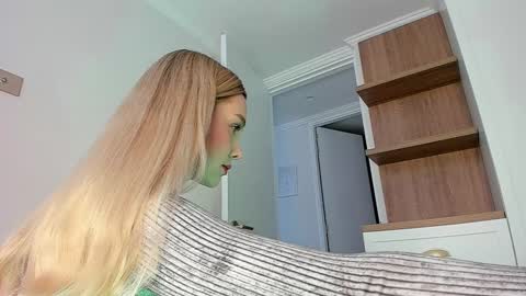 sophie online show from 03.17.26