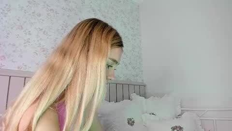 sophie online show from 04.02.26