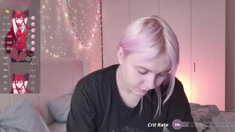 Snapshot of kitty_dora chatting on 11.03.25 Evelyn online show from 11.03.25