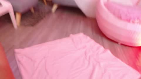 KITTY online show from 09.25.25