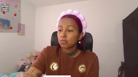 Snapshot of kitty_moon2 chatting on 01.06.26 Kitty online show from 01.06.26