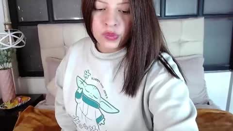 K I T T Y   online show from 11.02.25