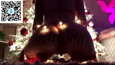 Snapshot of kittybay_ chatting on 04.16.26 KittyBay online show from 04.16.26