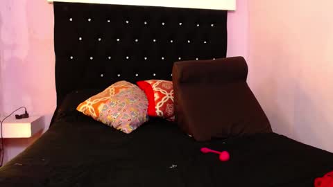 paola online show from 03.09.25