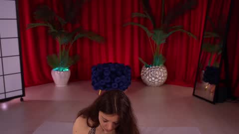 Snapshot of kittycaitlin chatting on 10.10.25 Katya online show from 10.10.25