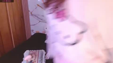 LAURA  help me reach 100likes online show from 07.14.26