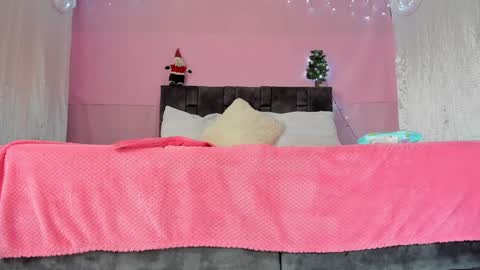 kitty  online show from 12.25.24