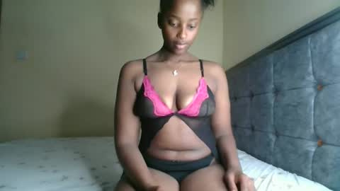 Kittypettite online show from 09.24.25