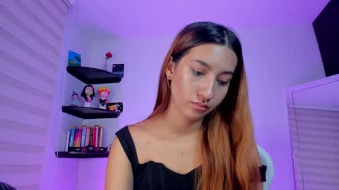 Snapshot of kittyrush_ chatting on 11.12.25 kitty online show from 11.12.25