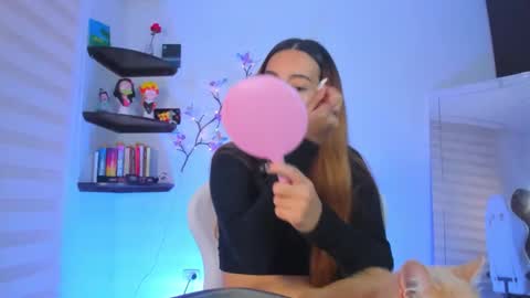 Snapshot of kittyrush_ chatting on 11.28.25 kitty online show from 11.28.25