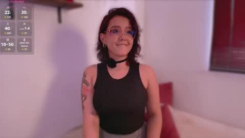 Snapshot of kittysophie_ chatting on 04.25.26 Sophie online show from 04.25.26