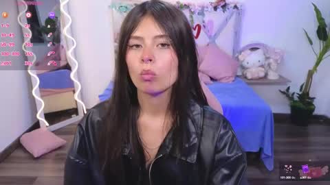 Snapshot of kittystar_tay chatting on 03.02.25 Kitty online show from 03.02.25