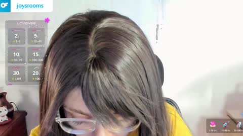 Kitty Trixy online show from 12.16.24