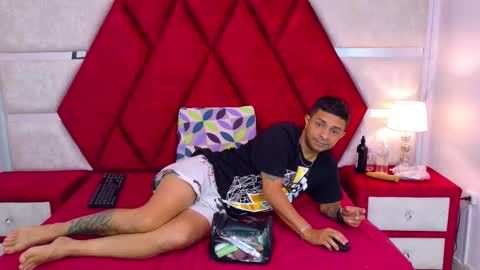 Luisa y Jairo online show from 11.29.25