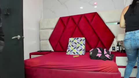 Snapshot of kity_spiderr chatting on 05.28.26 Luisa y Jairo online show from 05.28.26