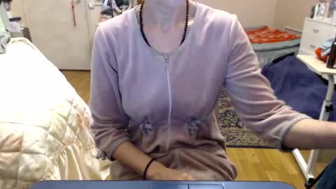 KiuminBerry online show from 11.09.25