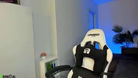 Snapshot of kivaa_rice chatting on 02.16.26 Kivaa Rice GTM2 0300am-945am Mon Wed Thu Fri Sat. online show from 02.16.26