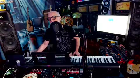 kiveuxmakeu online show from 03.05.26