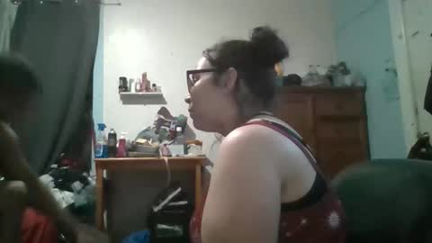 kivs19 online show from 11.28.25