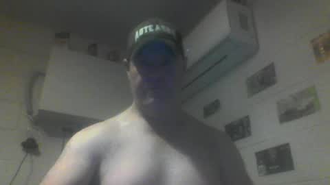 Snapshot of kiwiguy19773 chatting on 06.17.26 kiwiguy19773 online show from 06.17.26