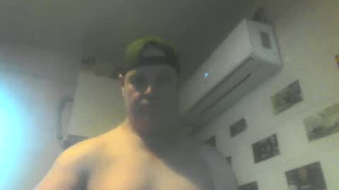 Snapshot of kiwiguy19773 chatting on 06.21.26 kiwiguy19773 online show from 06.21.26