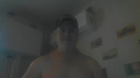 Snapshot of kiwiguy19773 chatting on 07.05.26 kiwiguy19773 online show from 07.05.26
