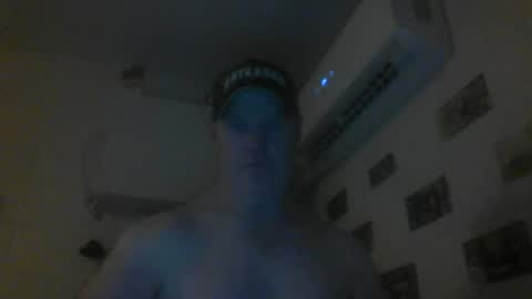 Snapshot of kiwiguy19773 chatting on 07.05.26 kiwiguy19773 online show from 07.05.26