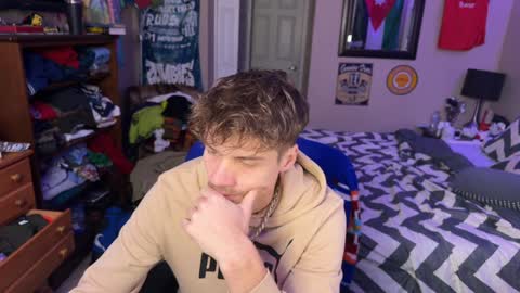 Kyle online show from 01.01.25