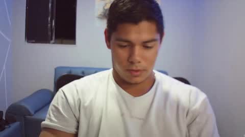 Snapshot of klars_mood chatting on 05.19.26 klars online show from 05.19.26