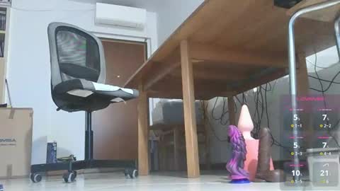 Klaudia online show from 12.13.24