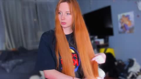 Snapshot of klementinagirl chatting on 05.13.26 Klementinafanslyklementina6661 online show from 05.13.26
