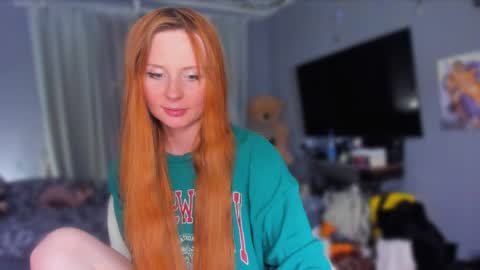 Snapshot of klementinagirl chatting on 05.17.26 Klementinafanslyklementina6661 online show from 05.17.26