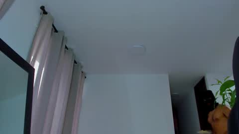 Snapshot of klinsmannwalton chatting on 10.16.25 klinsmannwalton online show from 10.16.25