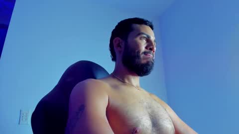 Snapshot of klinsmannwalton chatting on 11.11.25 klinsmannwalton online show from 11.11.25