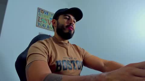 Snapshot of klinsmannwalton chatting on 11.20.25 klinsmannwalton online show from 11.20.25