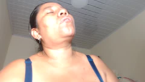 Snapshot of kloe_boobs chatting on 03.08.25 Kloe online show from 03.08.25