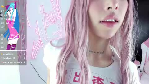 Snapshot of kloeking_ chatting on 10.22.25 kloe online show from 10.22.25