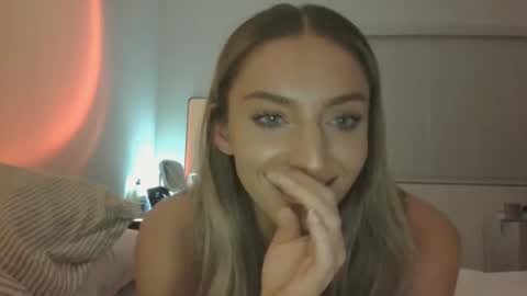 Snapshot of kmb25 chatting on 04.03.26 kmb25 online show from 04.03.26