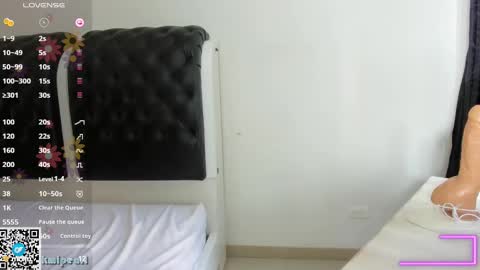 Camila Reyes online show from 01.21.25