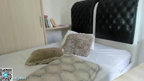 Camila Reyes online show from 02.06.25