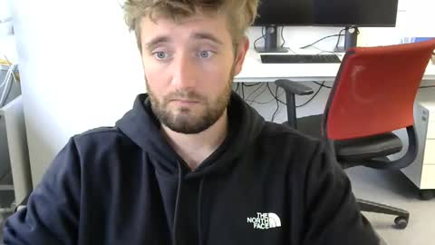 Snapshot of knisley chatting on 10.21.25 Knisley online show from 10.21.25