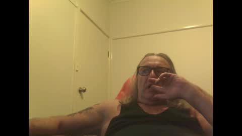 Snapshot of knobout chatting on 03.23.26 knobout online show from 03.23.26