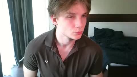 Snapshot of knotsiemens chatting on 07.18.26 Adam online show from 07.18.26
