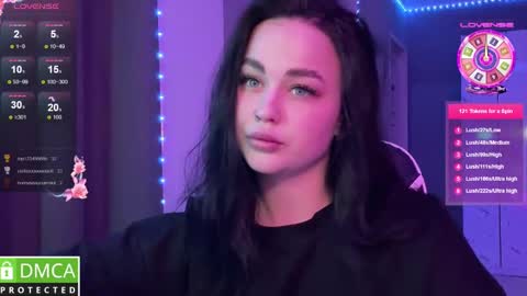 Mia online show from 03.12.25