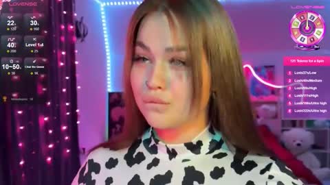 Mia online show from 12.04.25