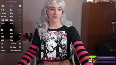 Snapshot of koneko_nya chatting on 04.09.26 Riley online show from 04.09.26