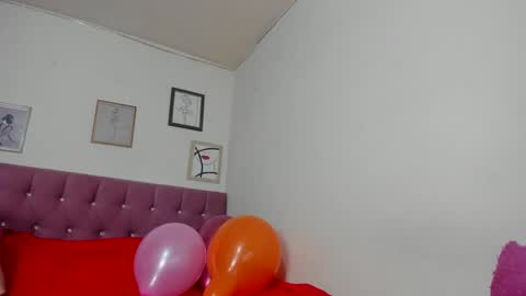 Snapshot of konie_hot chatting on 02.04.25 konie Diaz online show from 02.04.25